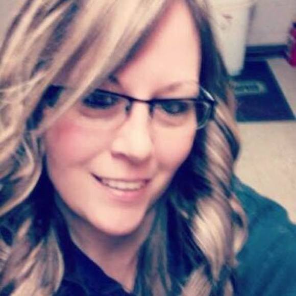 Meet your Posher, Tuesday - Picture 1 of 1